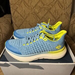 Rabbit Dream Chaser Running Shoes- Milky Blue Men's 9.5 Worn Once!
